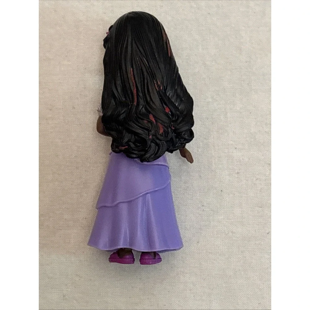 Disney Encanto Mirabel & Isabella Madrigal 3 Inch Vinyl Mini Figurines Set